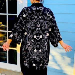 Anthropologie Floreat OS Navy / White Beaded & Embroidered Kimono (Size All)